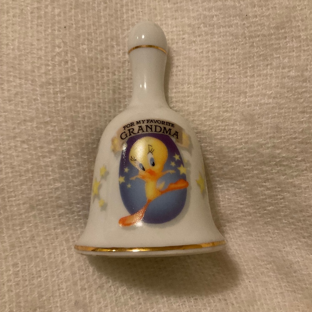 Looney Tunes Tweety Bird Bell “For My Favorite Grandma” Vintage 2000